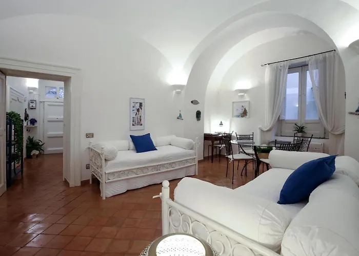 Vicolo 23 House