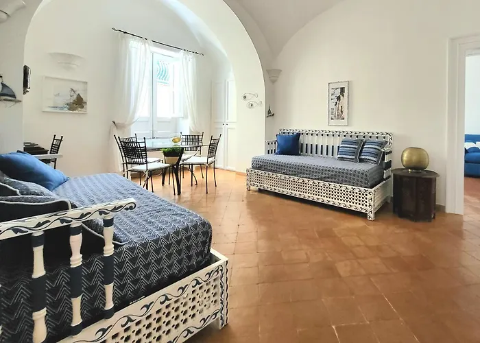 Vicolo 23 House
